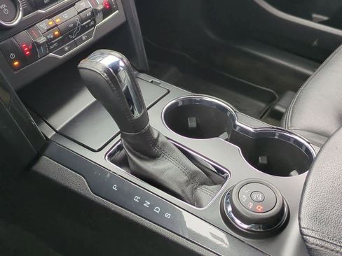 Used 2017 Ford Explorer XLT w/ Equipment Group 202A image 29