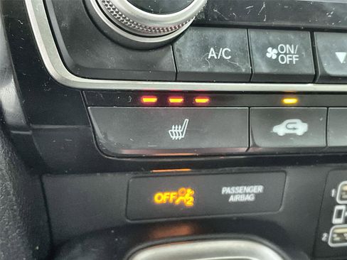 Used 2021 Honda Insight Touring image 14