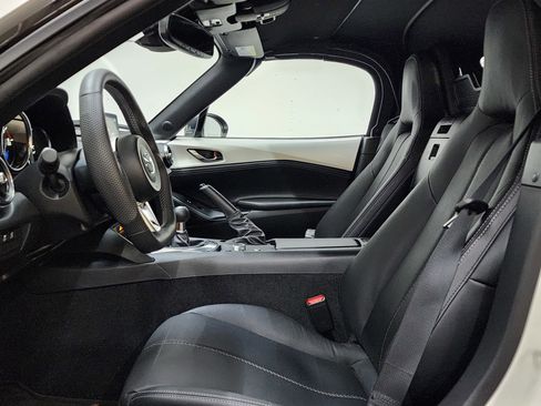 Used 2022 MAZDA MX-5 Miata Grand Touring image 12