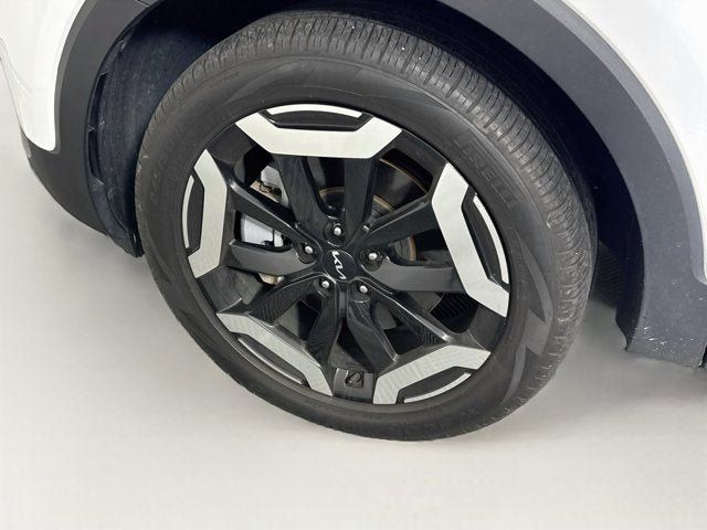 Certified 2023 Kia Telluride S w/ S Sunroof Package AWD/4WD image 32