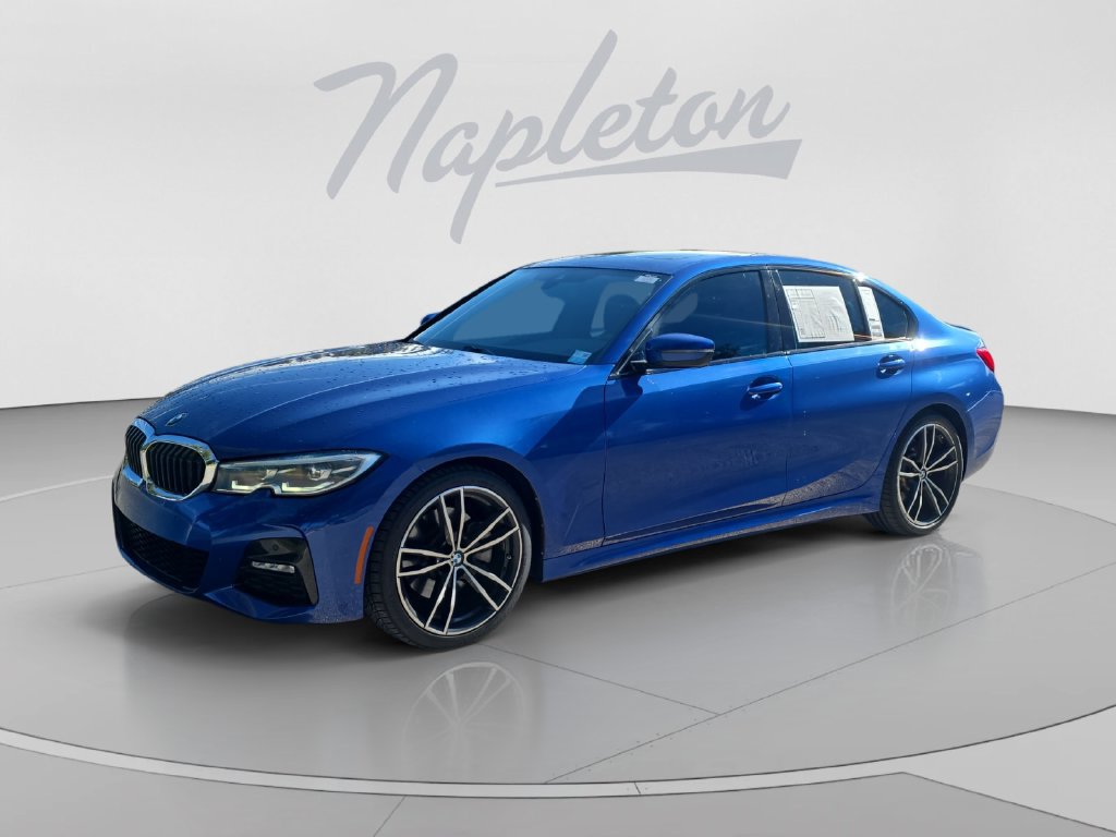 Used 2022 BMW 330i Sedan w/ M Sport Package RWD image 1