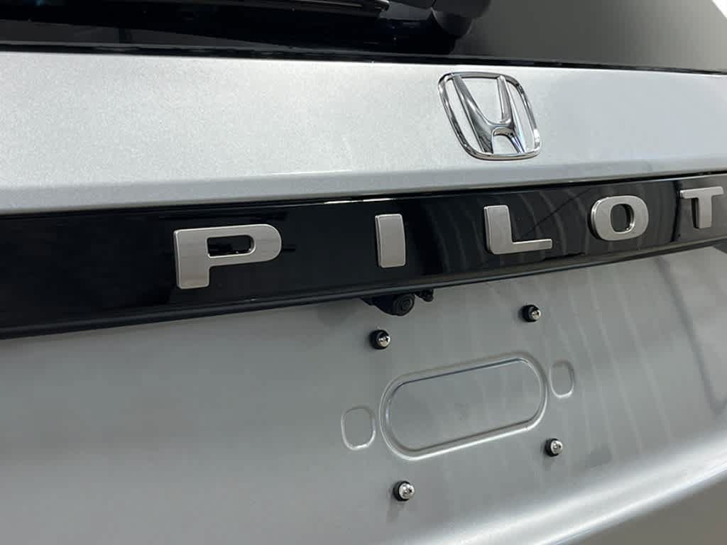 New 2026 Honda Pilot Elite image 6