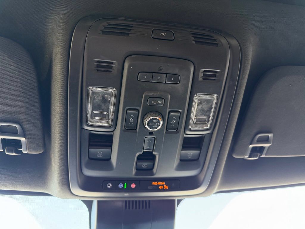 Used 2023 GMC Yukon Denali Ultimate AWD/4WD image 26