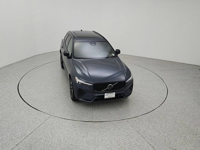 New 2026 Volvo XC60 B5 Plus w/ Protection Package Premier AWD/4WD image 14