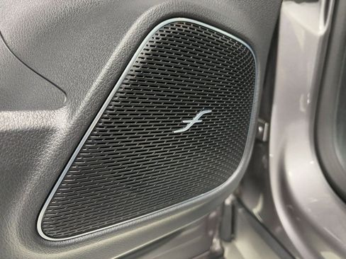 Used 2023 Mercedes-Benz EQB 300 4MATIC w/ Pinnacle Package image 7