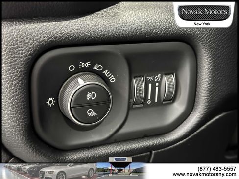 Used 2022 RAM 1500 Laramie w/ Sport Appearance Package image 16