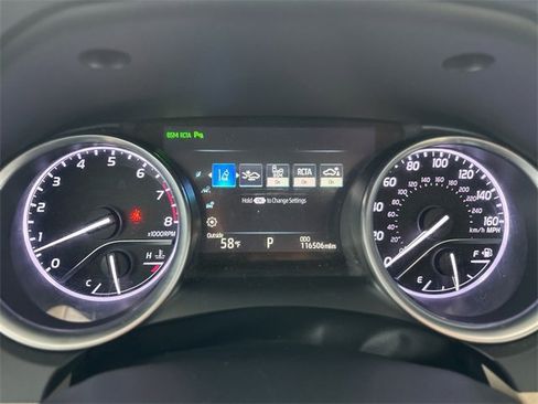 Used 2018 Toyota Camry XLE image 23