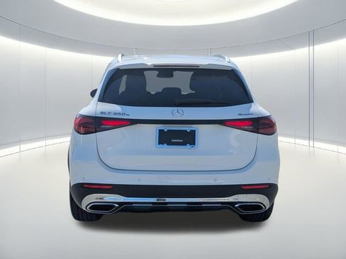 Used 2025 Mercedes-Benz GLC 350e 4MATIC image 6