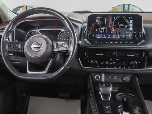 Used 2022 Nissan Rogue SL w/ SL Premium Package image 17