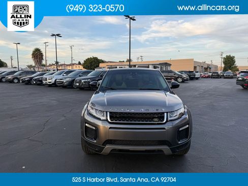 Used 2017 Land Rover Range Rover Evoque SE AWD/4WD image 2