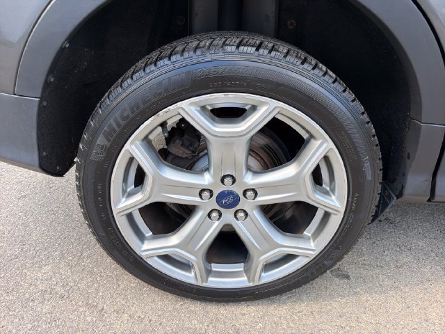 Used 2017 Ford Escape Titanium AWD/4WD image 31