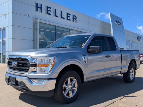 Used 2022 Ford F150 XLT AWD/4WD image 3