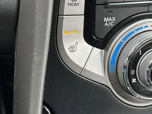 Used 2013 Hyundai Elantra GLS w/ Preferred Pkg image 16