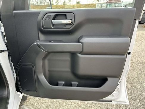 Used 2023 Chevrolet Silverado 1500 Custom image 23