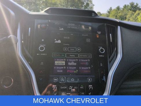 Used 2021 Subaru Outback Limited AWD/4WD image 13