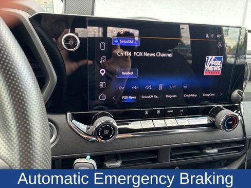 Used 2023 Chevrolet Colorado Trail Boss AWD/4WD image 13