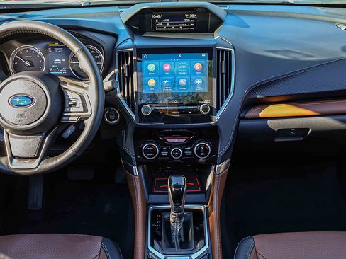 Used 2024 Subaru Forester Touring image 11