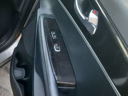 Used 2016 Kia Sorento L FWD image 16