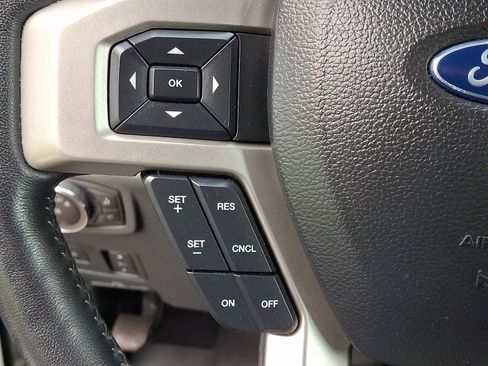 Certified 2022 Ford F250 Lariat w/ Tremor Off-Road Package AWD/4WD image 24
