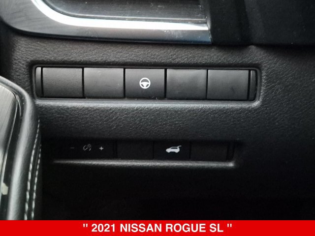 Used 2021 Nissan Rogue SL AWD/4WD image 19