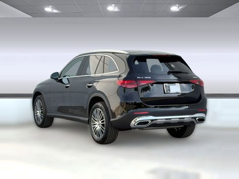 New 2026 Mercedes-Benz GLC 300 4MATIC image 3