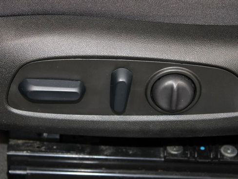 Used 2024 Chevrolet Malibu LT image 18