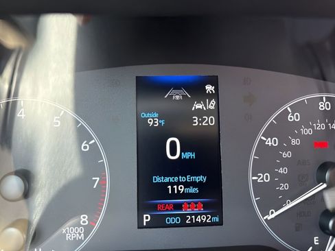 Used 2024 Toyota Corolla LE image 21