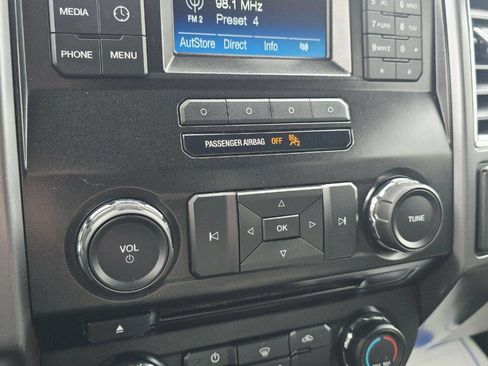 Used 2015 Ford F150 XLT w/ Trailer Tow Package image 17