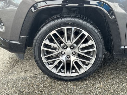 Used 2022 Jeep Compass Limited w/ Elite Group image 10