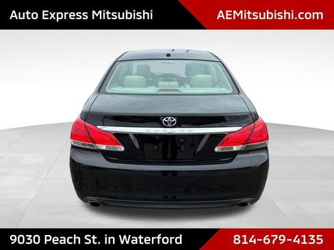 Used 2011 Toyota Avalon Limited FWD image 6