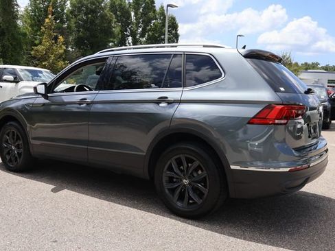 Certified 2024 Volkswagen Tiguan SE FWD image 6