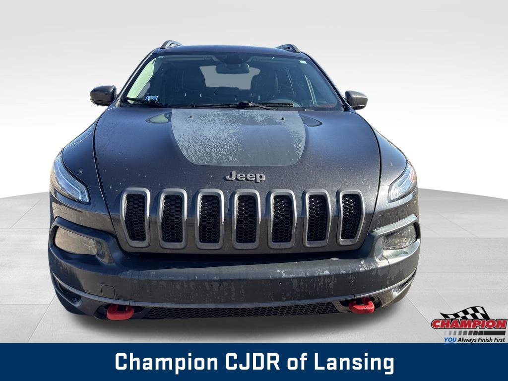 Used 2016 Jeep Cherokee Trailhawk w/ Cold Weather Group AWD/4WD image 10