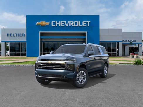 New 2026 Chevrolet Suburban LT w/ Comfort Package AWD/4WD image 8