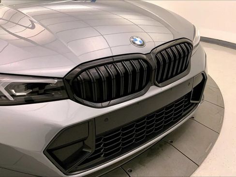 Used 2024 BMW 330i xDrive Sedan w/ M Sport Package AWD/4WD image 29