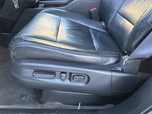 Used 2011 Honda Pilot EX-L image 17