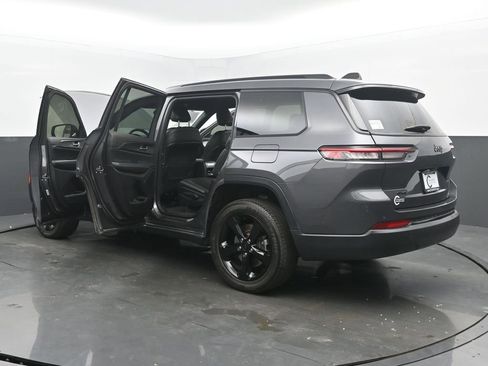 Used 2023 Jeep Grand Cherokee L Laredo AWD/4WD image 56