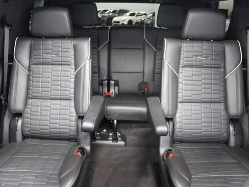 Used 2023 Cadillac Escalade V w/ LPO, ONYX Package image 60