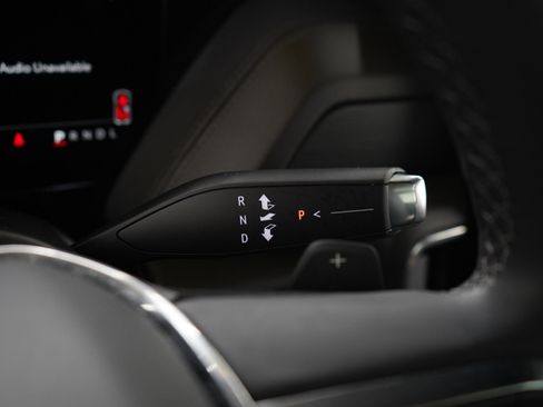Used 2025 GMC Yukon XL Denali w/ Sun & Power Step Package AWD/4WD image 24