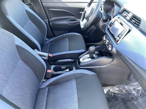 Certified 2025 Nissan Versa SV FWD image 10