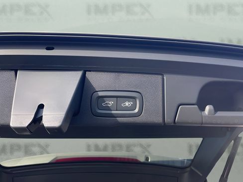 Used 2023 Volvo XC60 B5 Core w/ Protection Package Premier AWD/4WD image 30