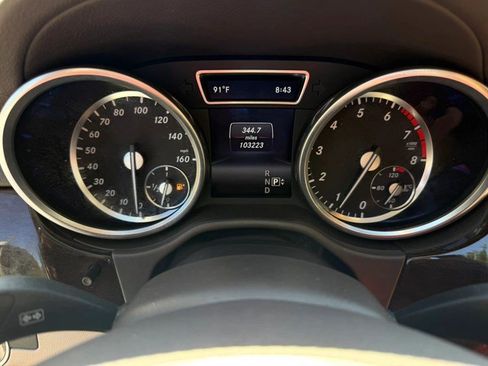 Used 2015 Mercedes-Benz GL 450 4MATIC image 11