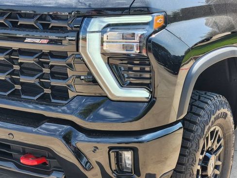 New 2026 Chevrolet Silverado 2500 ZR2 AWD/4WD image 17
