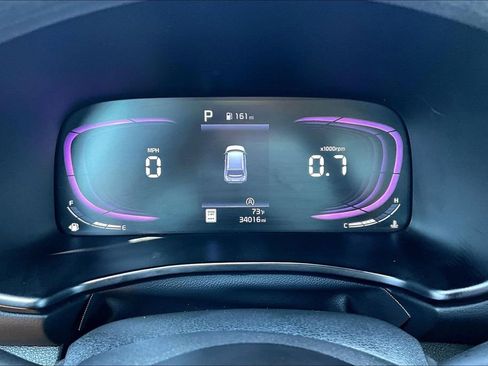 Used 2025 Kia Soul LX w/ LX Technology Package FWD image 14