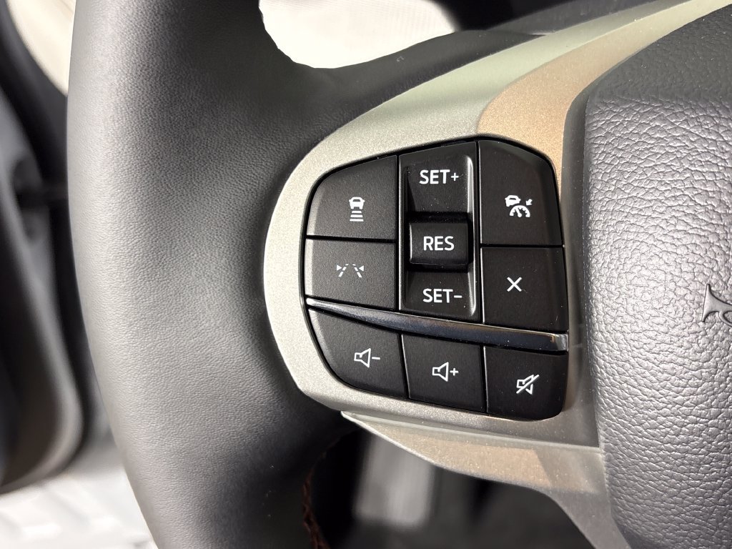 New 2026 Ford Explorer Active w/ Active Comfort Package RWD image 17