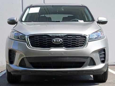 Used 2019 Kia Sorento FWD image 6