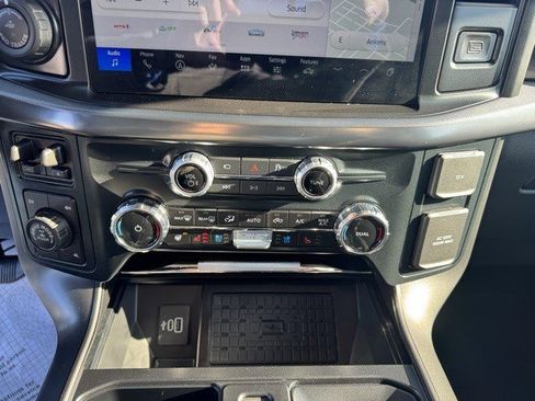 Certified 2025 Ford F150 Lariat w/ Equipment Group 502A High image 26