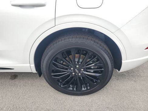 New 2025 Lincoln Corsair Reserve w/ Equipment Group 202A image 8