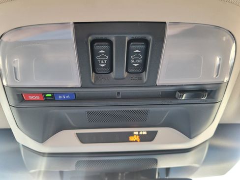 Certified 2025 Subaru Crosstrek 2.5i Limited w/ Crosstrek Mirror Package image 31