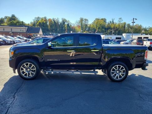 Used 2022 GMC Canyon Denali image 4