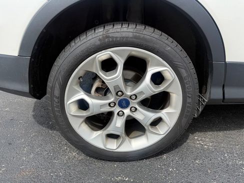Used 2016 Ford Escape Titanium w/ Equipment Group 301A AWD/4WD image 45